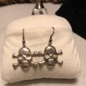 💥Final MarkDown 💥Silver Pirate Earrings